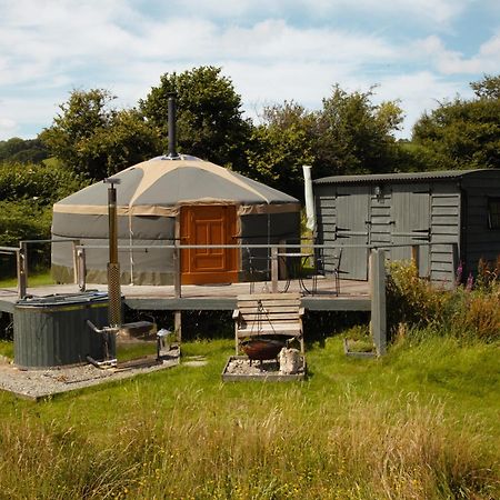 Go Eco Glamping Hotel Lampeter Exterior photo